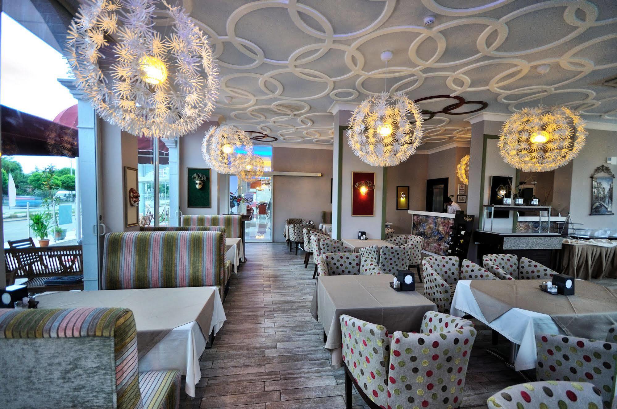 Grand Atakum Hotel Σαμψούντα Εξωτερικό φωτογραφία